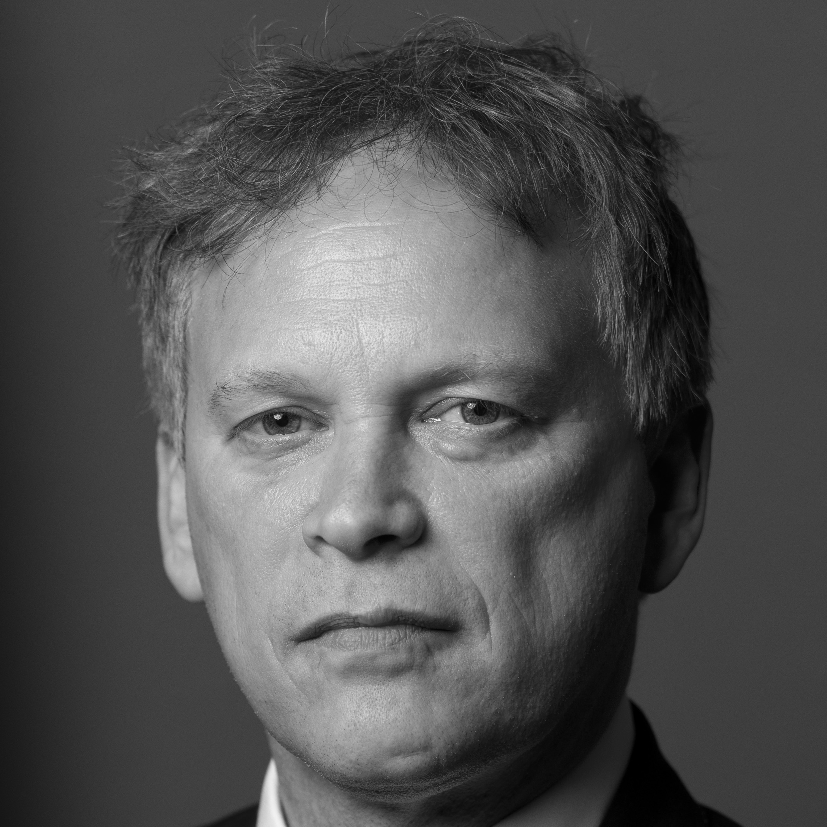 headshot of Grant Shapps